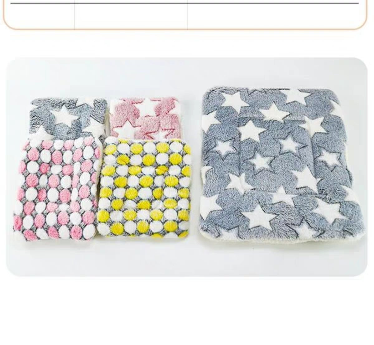 Twinkle Tuck-In Pad | Soft Starry Cotton Nest for Small Pets