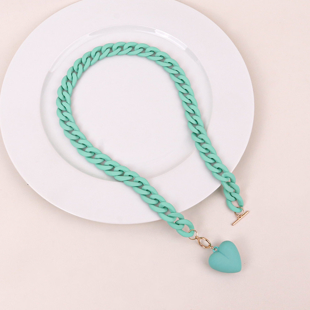 Sweetheart Static Necklace.