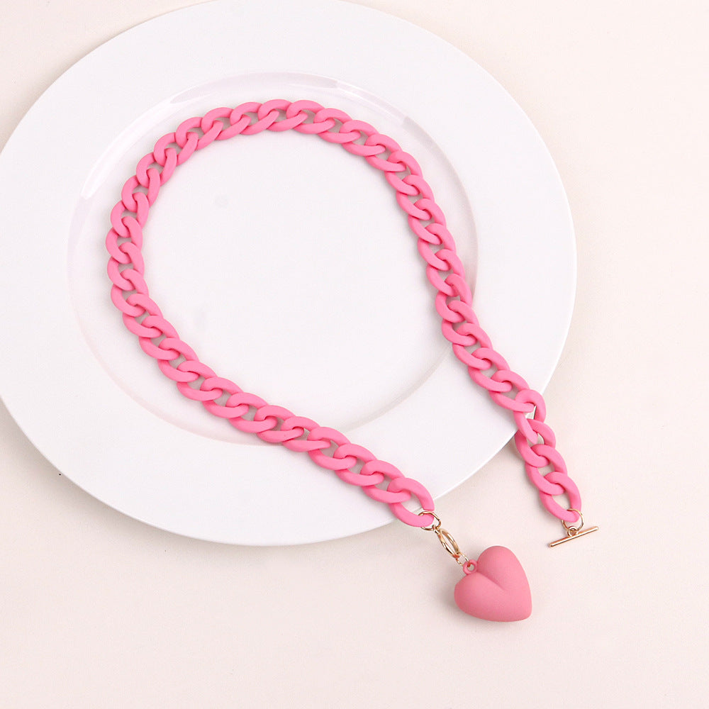 Sweetheart Static Necklace.