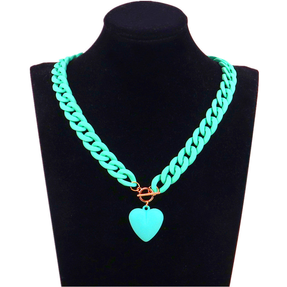 Sweetheart Static Necklace.