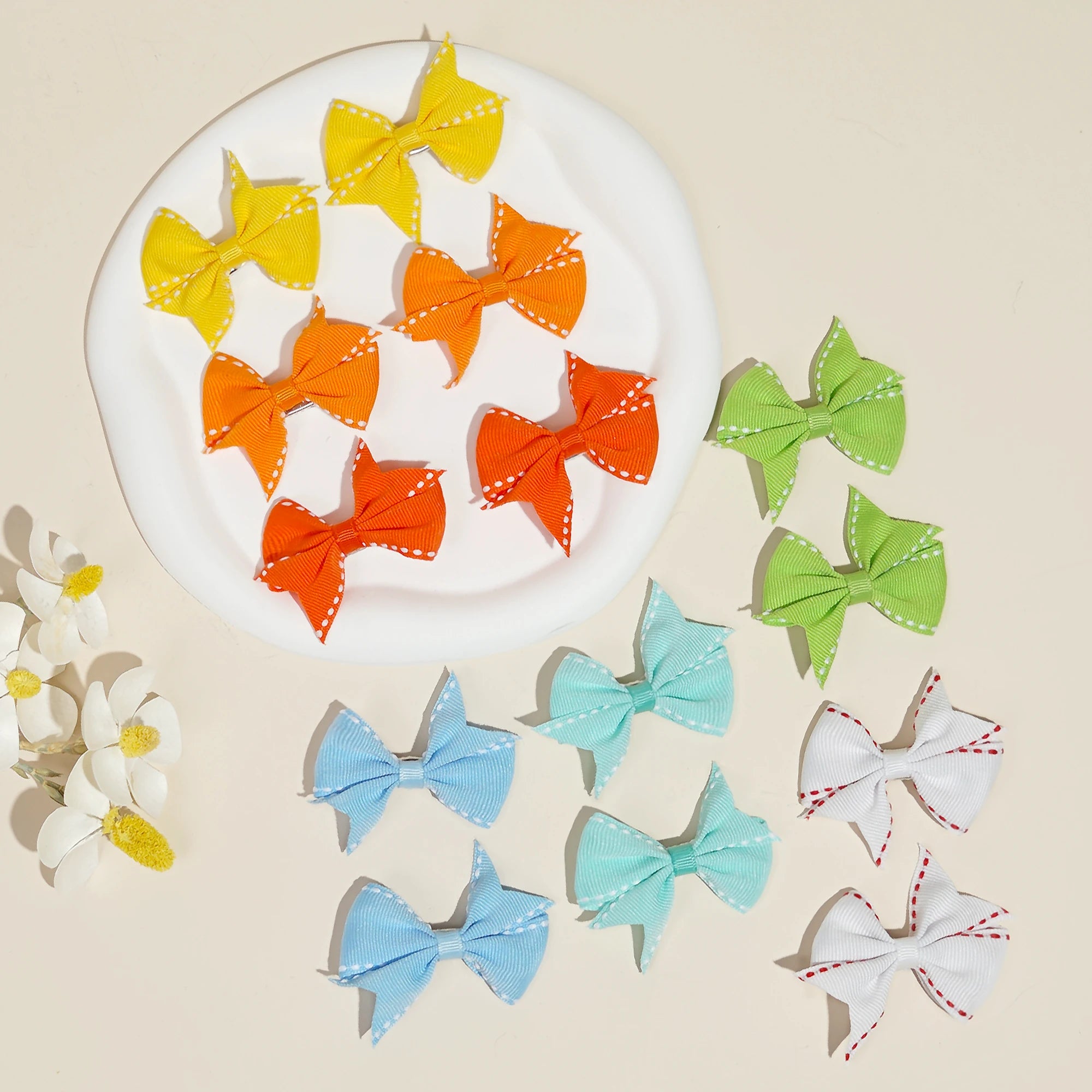 Polka Dot Cutie Mini Bow Clip Set (40pcs).